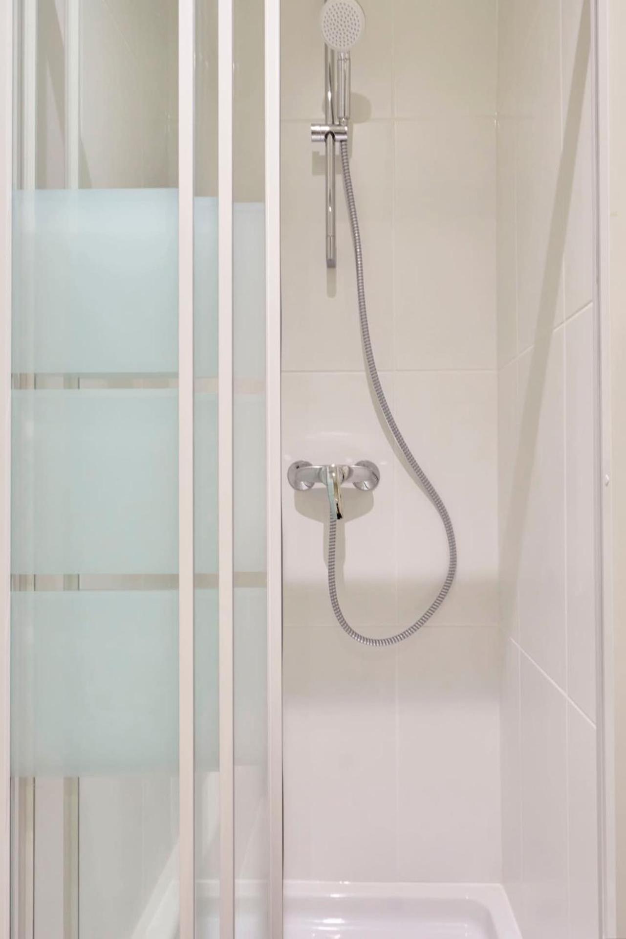 Locationstourcoing - Le 100 Apartment Bagian luar foto